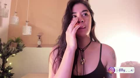 Snapshot of ally_addams chatting on 12.15.25 Ally online show from 12.15.25