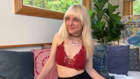 Ally Elliot online show from 10.13.25