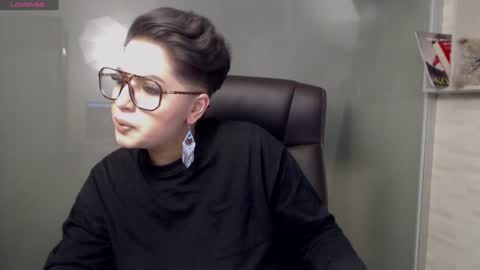 Snapshot of allyiah chatting on 02.07.25 online show from 02.07.25