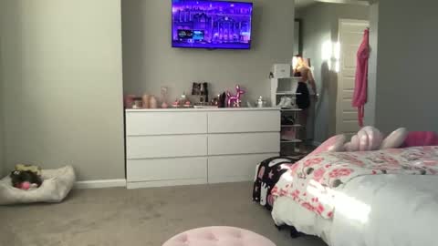 Snapshot of allymaeeee chatting on 09.21.25 Ally Mae online show from 09.21.25