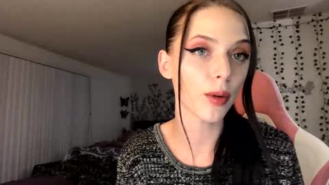 Snapshot of allyoursss1212 chatting on 02.14.25 Ally Girl In Her Ally World online show from 02.14.25