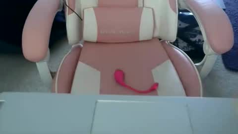 Ally Girl In Her Ally World online show from 04.09.26