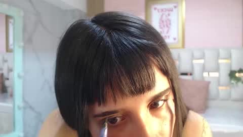 Allysa  online show from 11.30.25