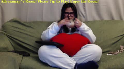 Snapshot of allyssamay chatting on 01.18.25 Allyssamay online show from 01.18.25