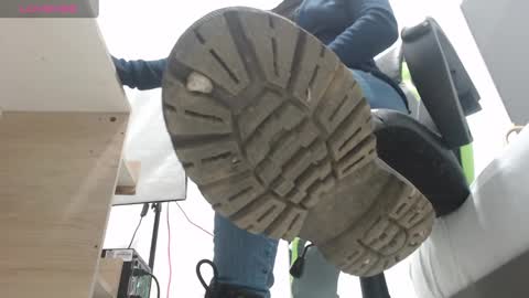 ALMA FENIX  online show from 03.03.25