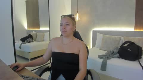 ALMA FENIX  online show from 02.09.26