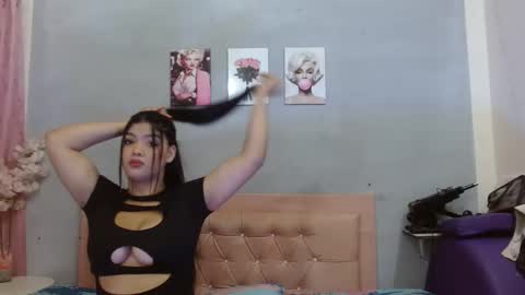 Snapshot of alma_meza chatting on 02.17.26 alma_meza online show from 02.17.26