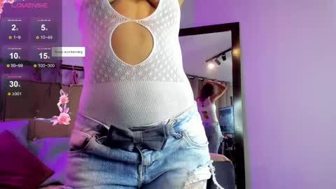 alma_rose_ online show from 05.28.26