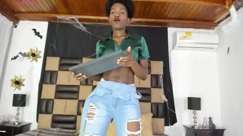   online show from 11.03.25