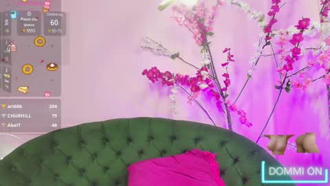 Snapshot of almendraevans chatting on 01.11.25 ALMENDRAEVANS online show from 01.11.25