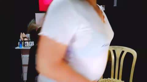 Almira online show from 12.20.25