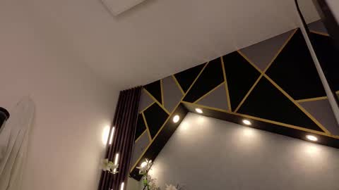 Snapshot of almma_ chatting on 03.05.25 ALMMA online show from 03.05.25