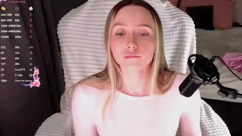 Lia online show from 02.15.26