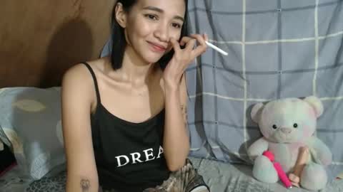 Alondra  online show from 04.12.26