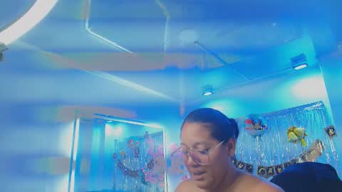 Alondra  online show from 12.14.25