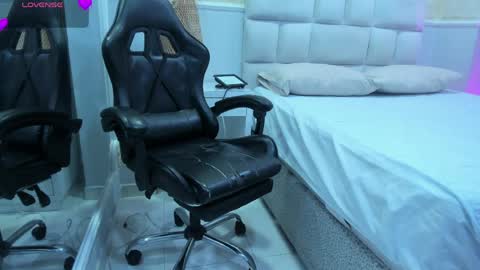 ALONDRA CUTE online show from 05.17.26