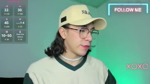 Independent model online show from 01.13.26