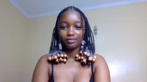 Snapshot of alora_bby chatting on 11.19.25 Elly online show from 11.19.25