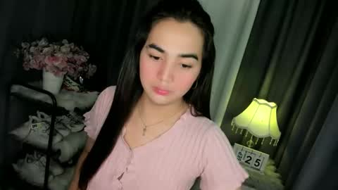 Snapshot of alovelydollnica chatting on 09.25.25 alovelydollnica online show from 09.25.25