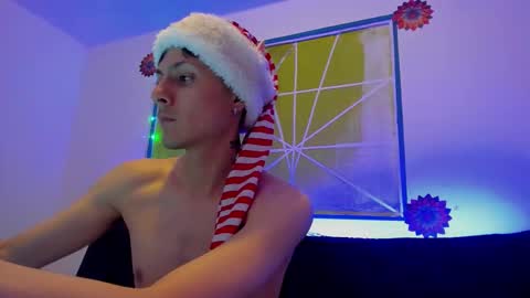 Snapshot of alphadioniso chatting on 12.22.25 Dioniso online show from 12.22.25