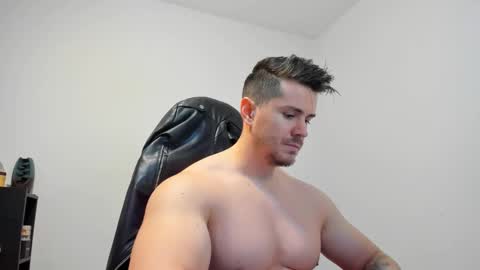 Snapshot of alphagodleatherking92 chatting on 12.29.24 LeatherMaster online show from 12.29.24