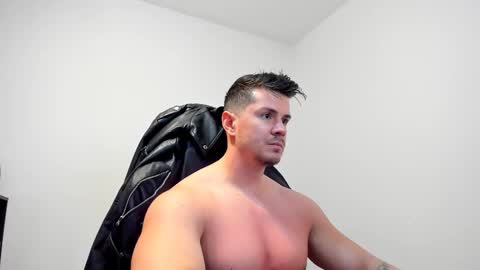 Snapshot of alphagodleatherking92 chatting on 02.14.25 LeatherMaster online show from 02.14.25