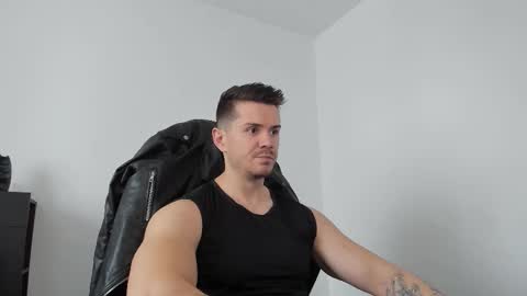 Snapshot of alphagodleatherking92 chatting on 09.29.25 LeatherMaster online show from 09.29.25