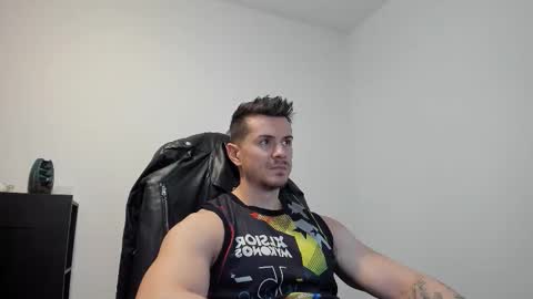 Snapshot of alphagodleatherking92 chatting on 10.04.25 LeatherMaster online show from 10.04.25