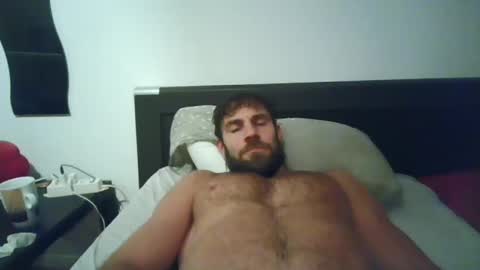 Snapshot of alphah_hunk chatting on 10.15.25 alphah_hunk online show from 10.15.25