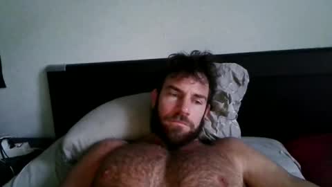 Snapshot of alphah_hunk chatting on 10.23.25 alphah_hunk online show from 10.23.25