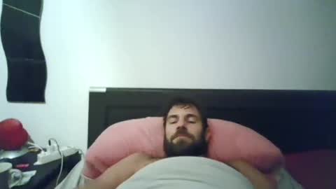 Snapshot of alphah_hunk chatting on 10.26.25 alphah_hunk online show from 10.26.25