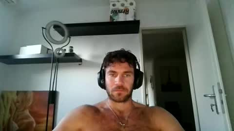 Snapshot of alphah_hunk chatting on 11.25.25 alphah_hunk online show from 11.25.25
