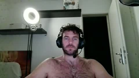 Snapshot of alphah_hunk chatting on 11.27.25 alphah_hunk online show from 11.27.25