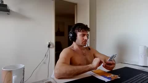 Snapshot of alphah_hunk chatting on 01.17.26 alphah_hunk online show from 01.17.26