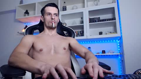 Snapshot of alphamastertodd chatting on 01.07.25 MasterTodd online show from 01.07.25