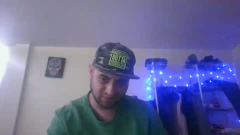 Snapshot of alphaswitchard chatting on 01.07.25 ur god online show from 01.07.25