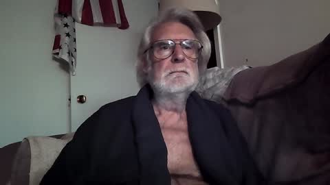 Snapshot of alphauniform chatting on 12.11.24 AlphaUniform online show from 12.11.24