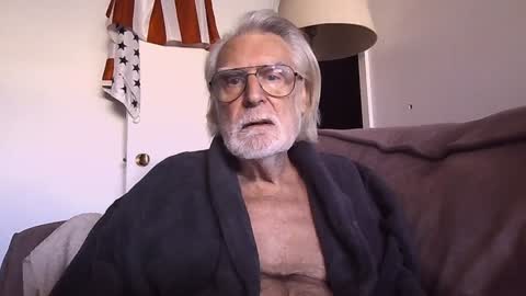 Snapshot of alphauniform chatting on 02.01.25 AlphaUniform online show from 02.01.25