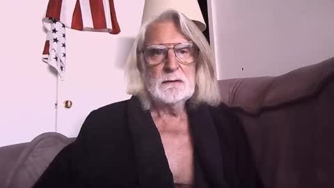 Snapshot of alphauniform chatting on 09.14.25 AlphaUniform online show from 09.14.25