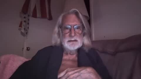 Snapshot of alphauniform chatting on 09.16.25 AlphaUniform online show from 09.16.25