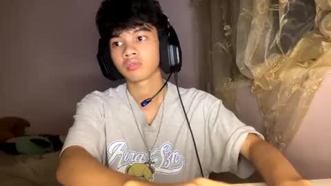 alt_femboy online show from 06.17.26