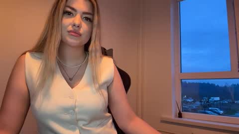 Snapshot of altagraciavaughner chatting on 04.15.26 Amelia online show from 04.15.26