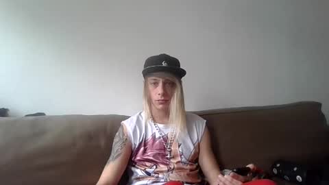 altboy010 online show from 09.20.25