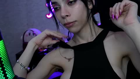 Sofie Kimino online show from 12.03.24