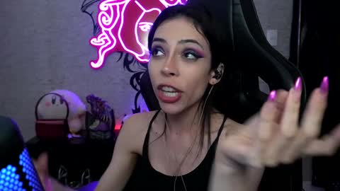 Sofie Kimino online show from 12.10.24