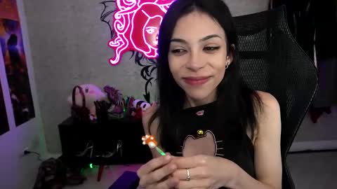 Sofie Kimino online show from 12.21.24