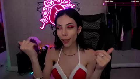 Sofie Kimino online show from 12.25.24