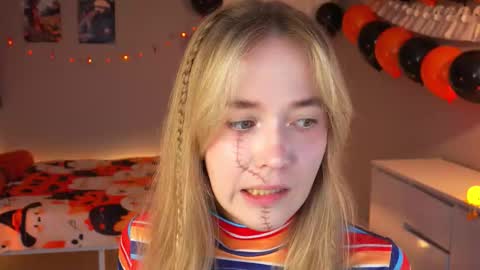 Snapshot of aluntick chatting on 10.31.25 Amelia NEXT STREAM online show from 10.31.25