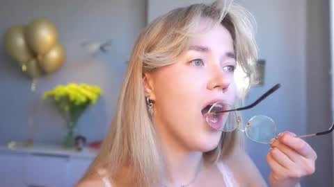 Amelia NEXT STREAM  online show from 05.02.26