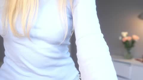 Amelia NEXT STREAM  online show from 05.29.26